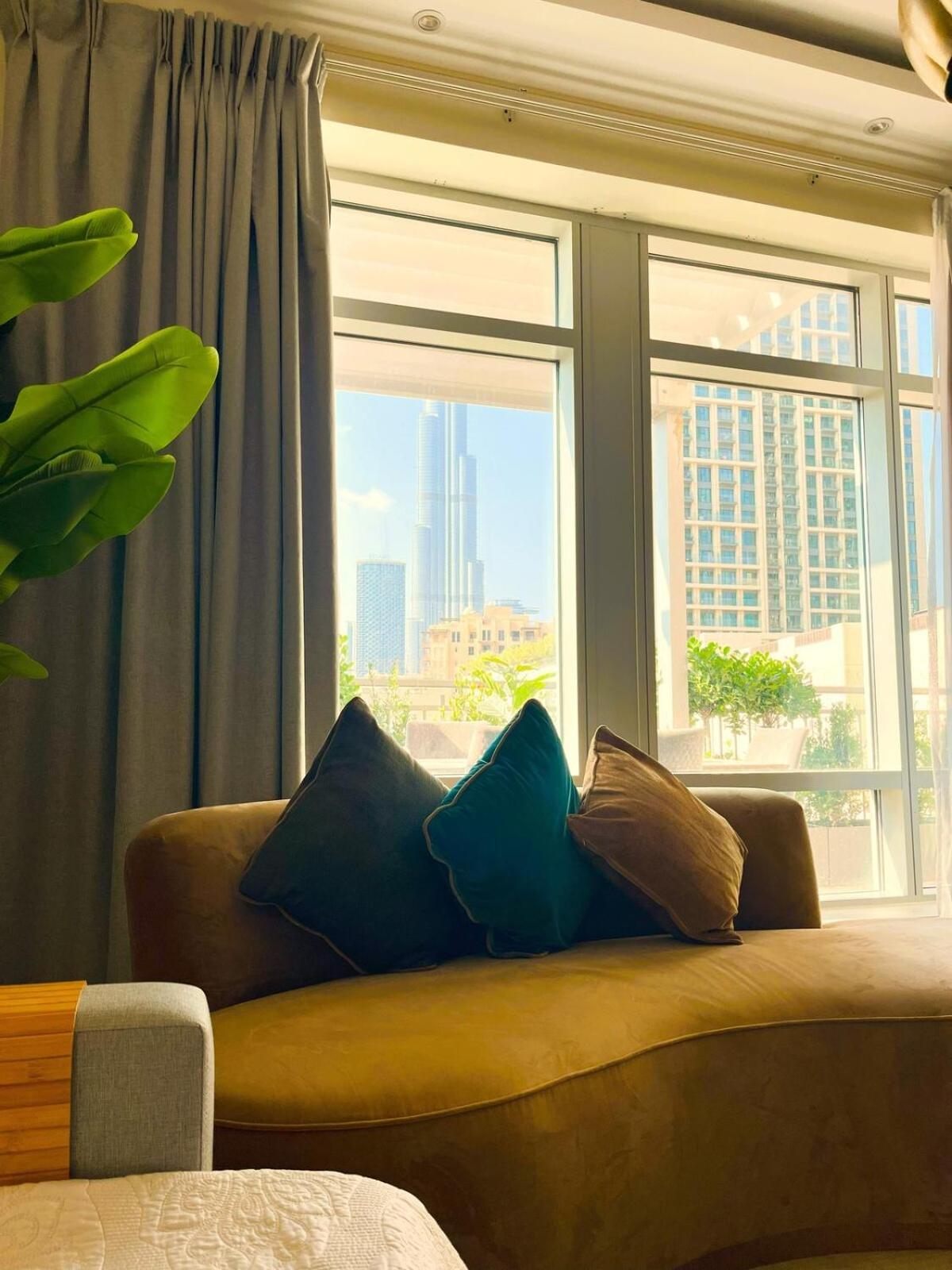Burj Khalifa View Downtown * Dubai