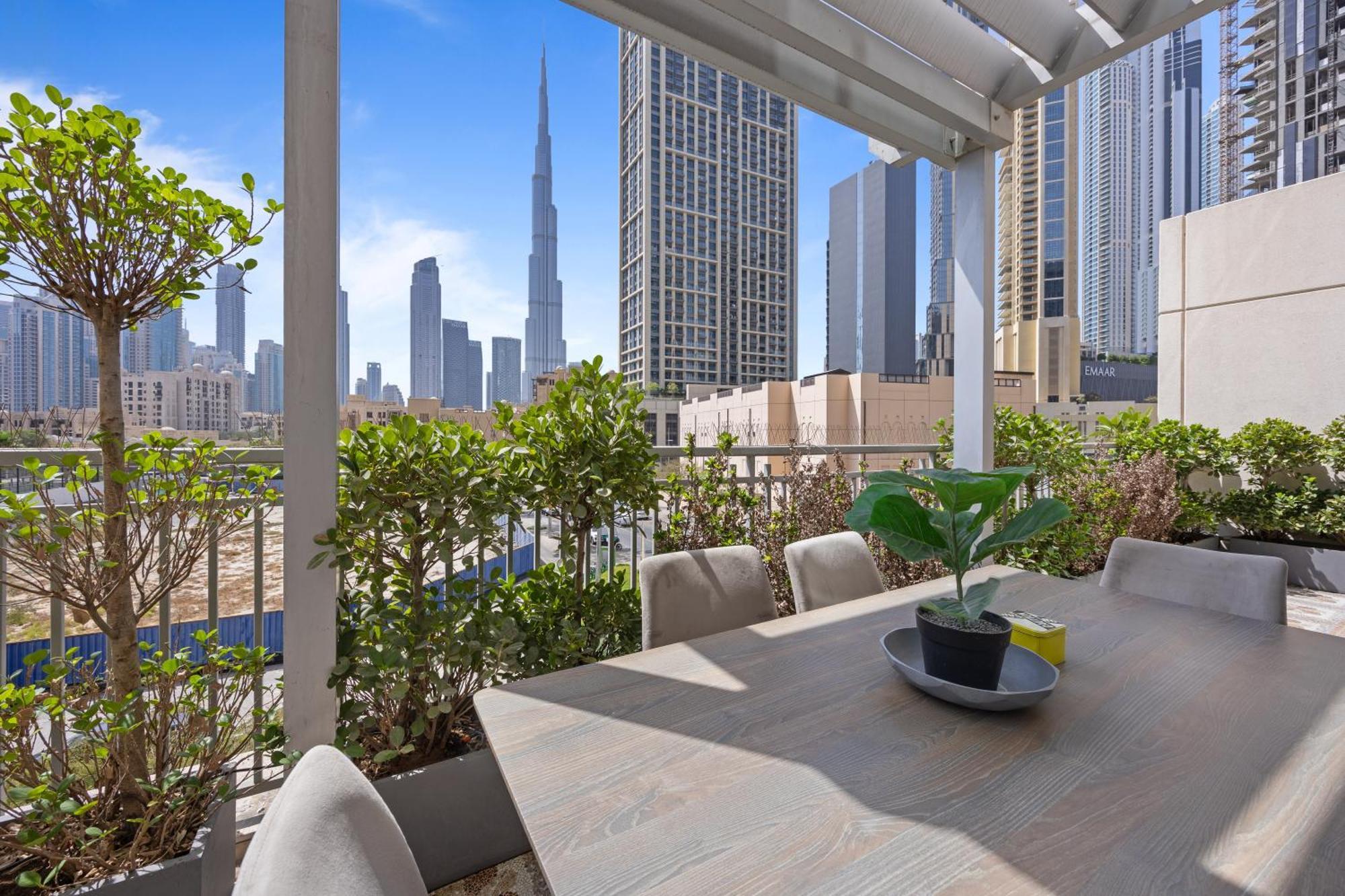 Burj Khalifa View Downtown *